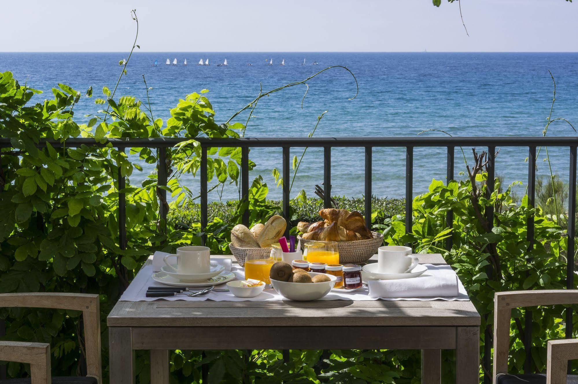 Chateau De Sable Guest House Cavalaire-sur-Mer Exterior photo